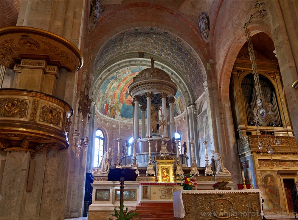 Milan (Italy) - Basilica of San Simpliciano: Altar and aps